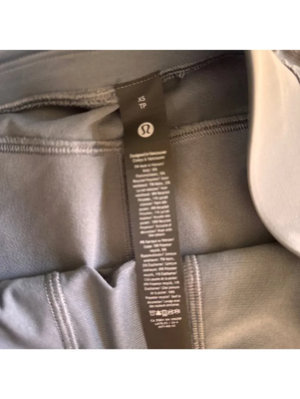 Lululemon Zeroed In Womens Athletic Short Gray XS Lightweight Zip Pocket Running - Picture 3 of 16